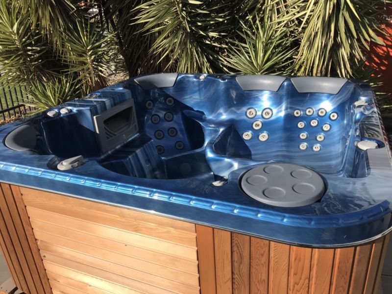 Sapphire Portable Spa Hot Tub Australian Made Excellent Condition for ...