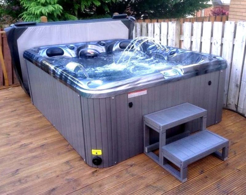 Brand New Chaser 5 Person Hydro Spa Hot Tub With American Balboa