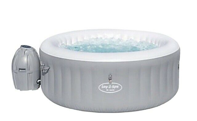 Lazy Z Spa Lucia Brand New for sale from United Kingdom