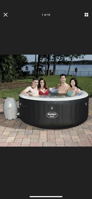 Bestway 54124 Saluspa Portable 4-Person Round Inflatable Hot Tub Spa