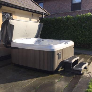 Jacuzzi Hot Tub J480 Rrp 25 000 For Sale From United Kingdom On Hot Tubs Usa Com
